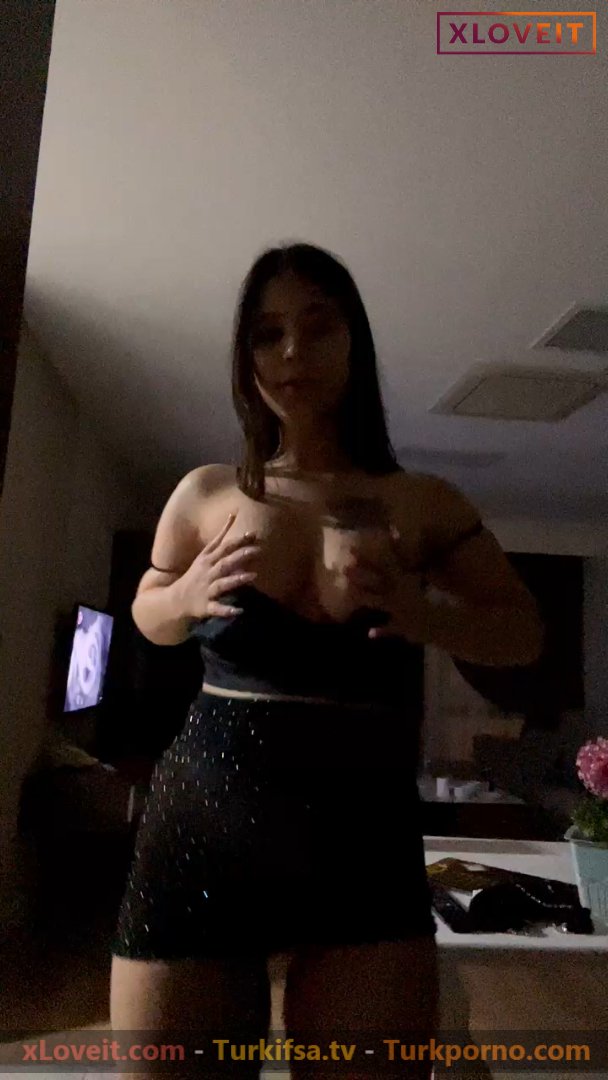 Yıldız Demir ifşa Transparan kıyafetli yayın videosu seyret